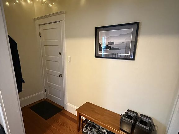 4th image of 7 Belmont Sq #2