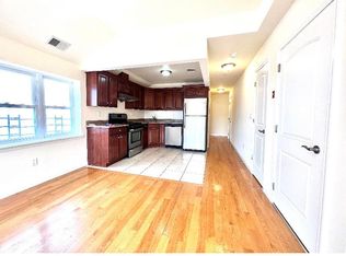 3617 194th St FLOOR 3, Flushing, NY 11358