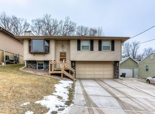 43 Opal Dr, Council Bluffs, IA 51503