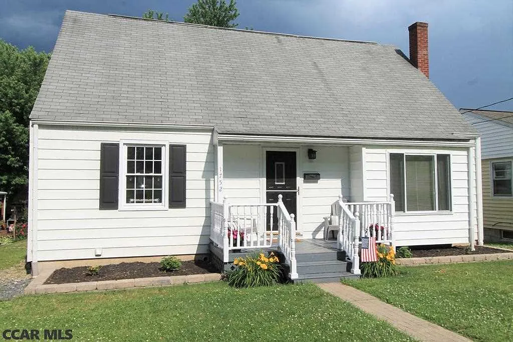 1752 Madison Ave photo 1