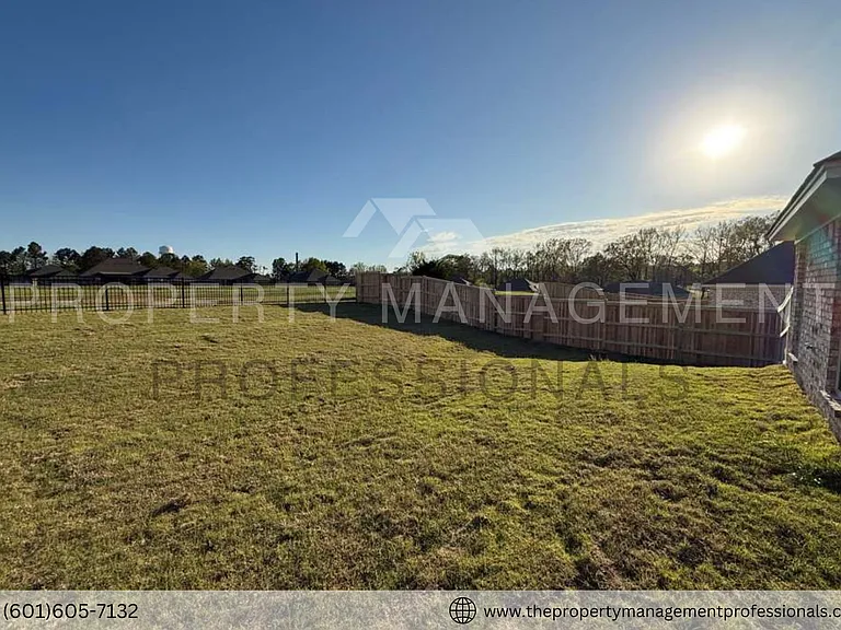 571 Patrick Farms Dr — Photo 43
