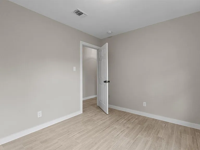 7707 Robalo Rd — Photo 27