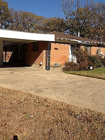 1st image of 109 W Vilbig St