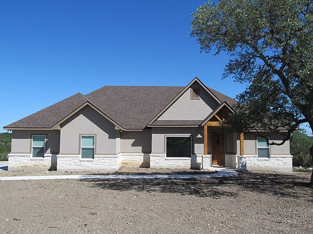 1st image of 121 Ella Ln