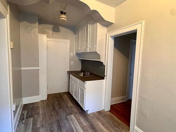 4th image of 1374 Boulevard Ct #303