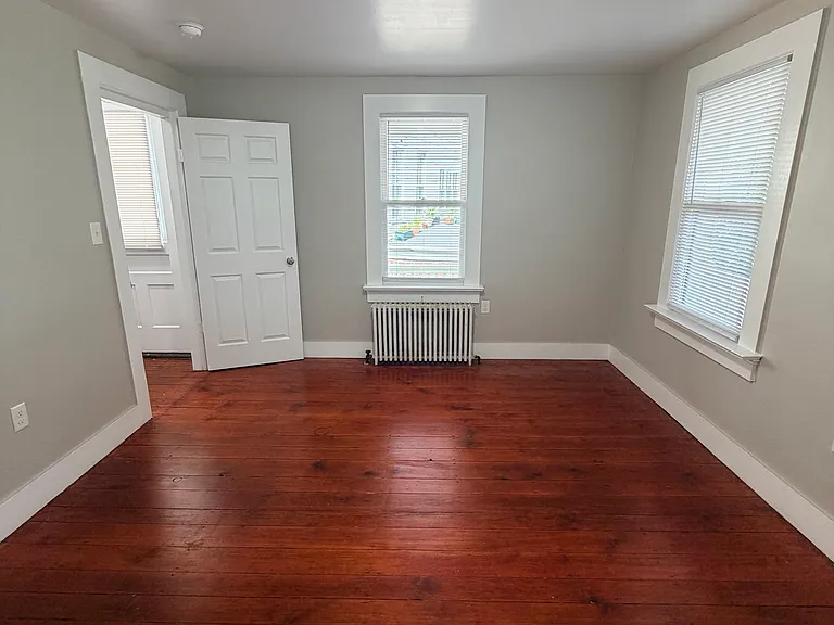 103 S Water St — Photo 4