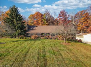 211 Mishler Rd N, Hartville, OH 44632