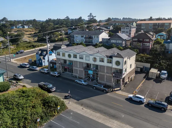 526 NW Coast St APT H, Newport, OR 97365