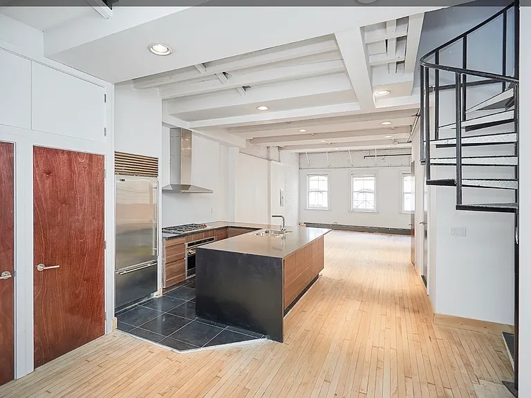 93 Grand St #PENTHOUSE — Photo 3