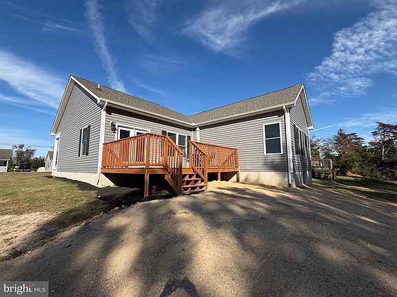 5th image of 9140 Easter Ln