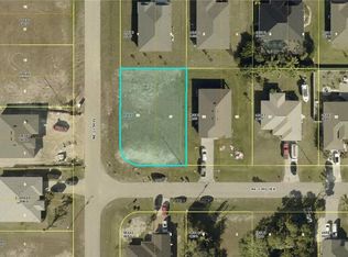 1313 NE 33rd Ter, Cape Coral, FL 33909