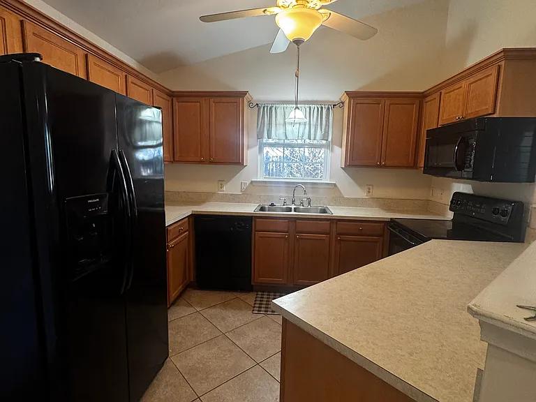 112 Balsa Dr — Photo 8