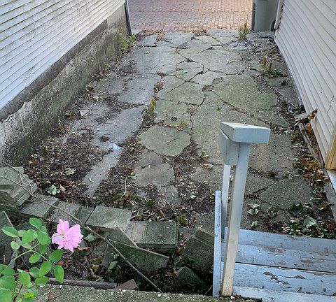 4th image of 1971 N Oakland Ave