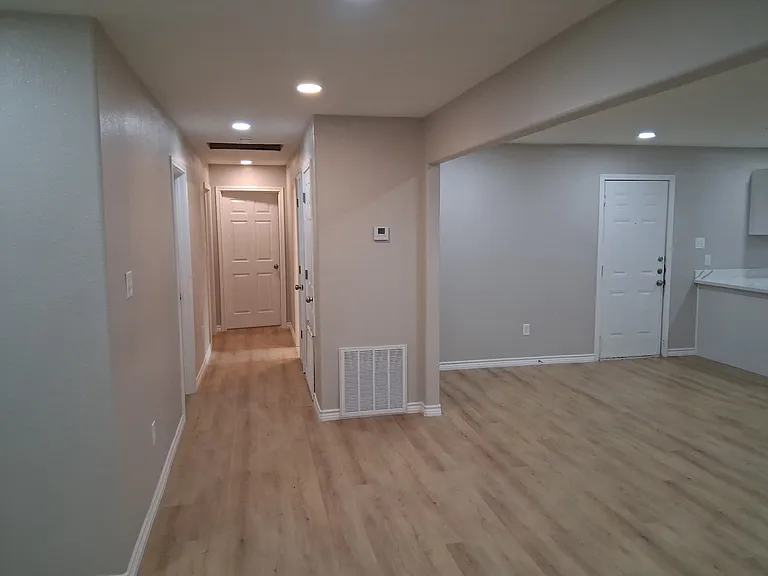 3411 Oleander Ave — Photo 6