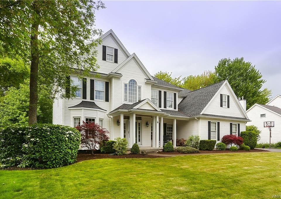 1st image of 14 Pinelake Dr