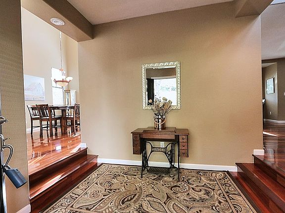 3rd image of 674 Platt Cir