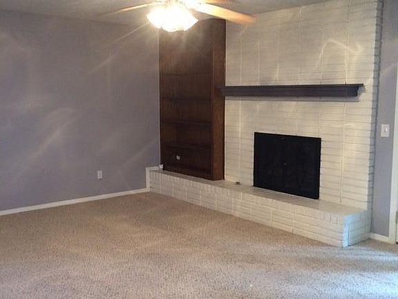 Living room with gas fireplace