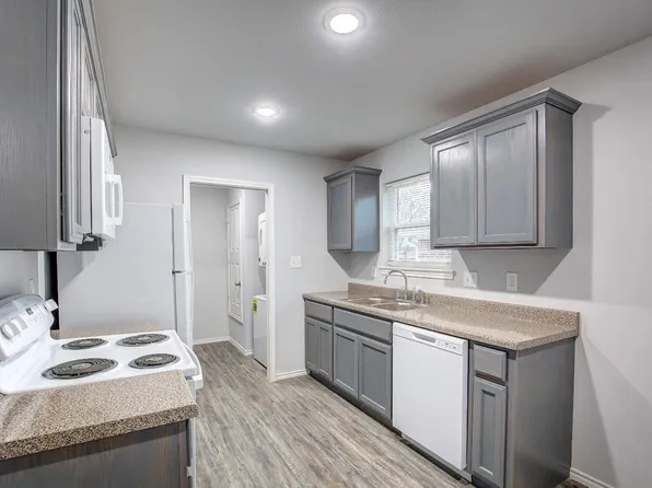 800 Sycamore St #114, Commerce, TX 75428