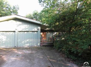 2703 Stratford Rd, Lawrence, KS 66049