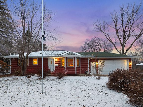 3rd image of 7808 Aster Dr