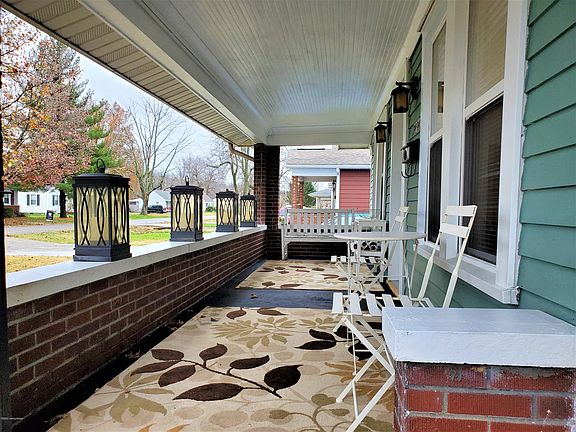 3rd image of 7434 Virginia Ave