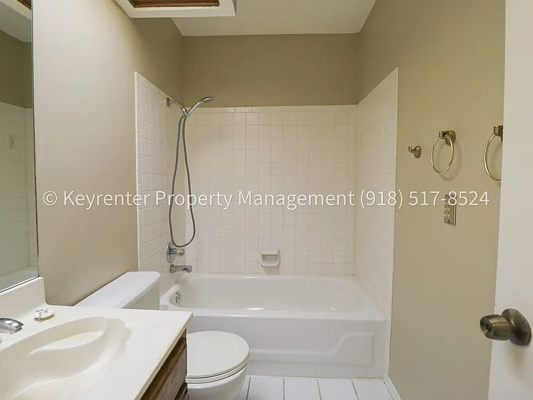 1541 S 137th East Ave — Photo 21