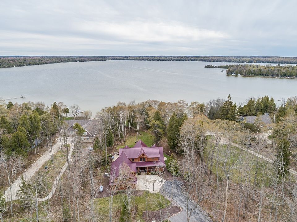 1st image of 5559 N Cave Point Dr