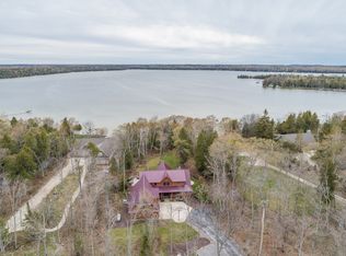 5559 N Cave Point Dr, Sturgeon Bay, WI 54235