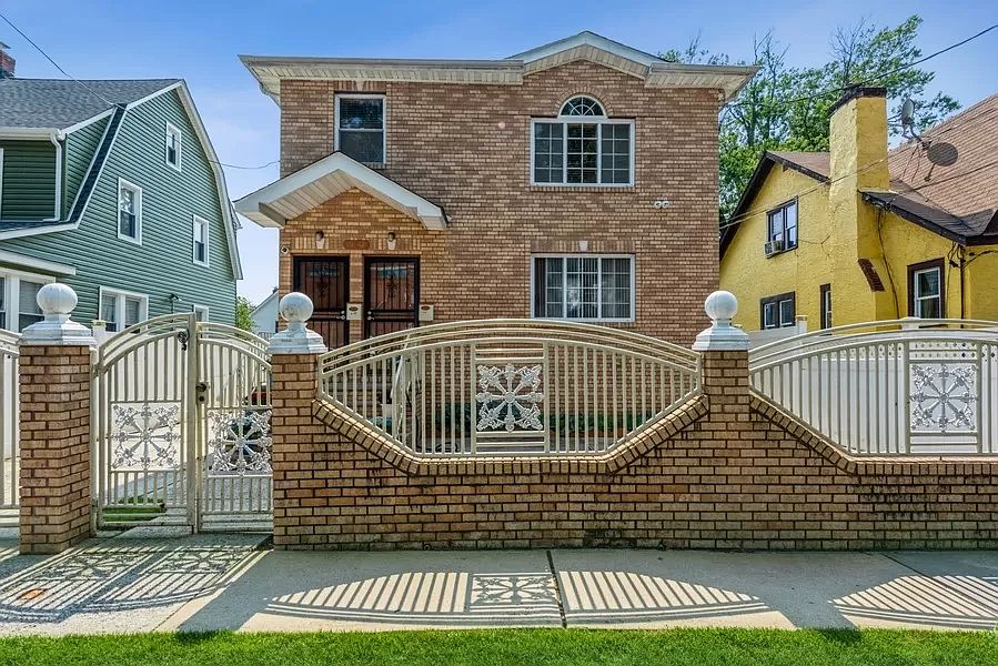 1st image of 118-42 199th St