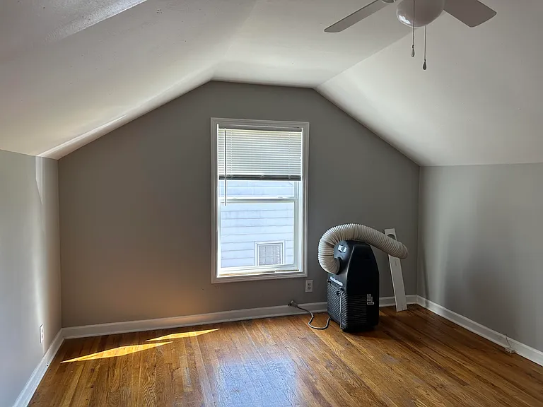 635 Longview Dr — Photo 20