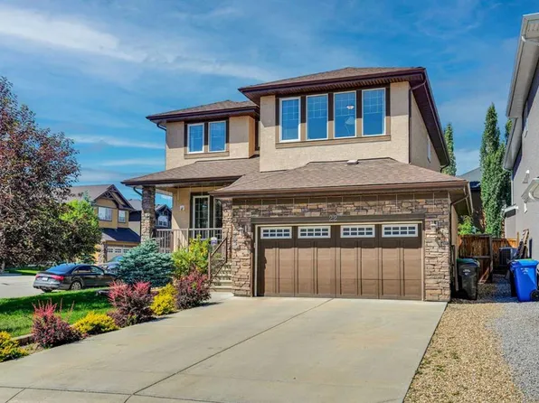 22 S Aspen Acres Rd SW, Calgary, AB T3H 0W6