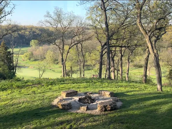 19 Cedar Rim Trl, Galena, IL 61036