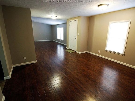5th image of 129 Brenda Ln