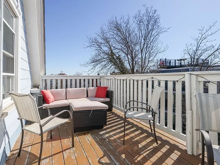 57 Harbor View St #3 — Photo 18