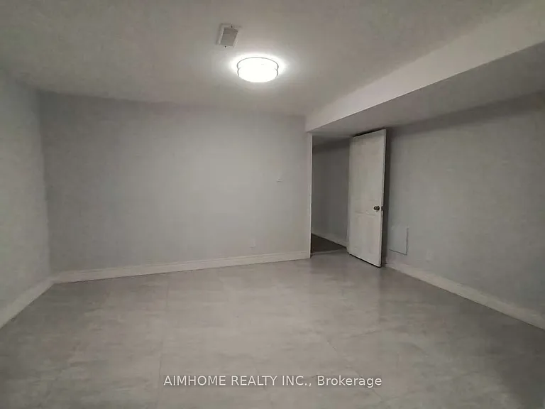 2304 Keele St #BASEMENT — Photo 4