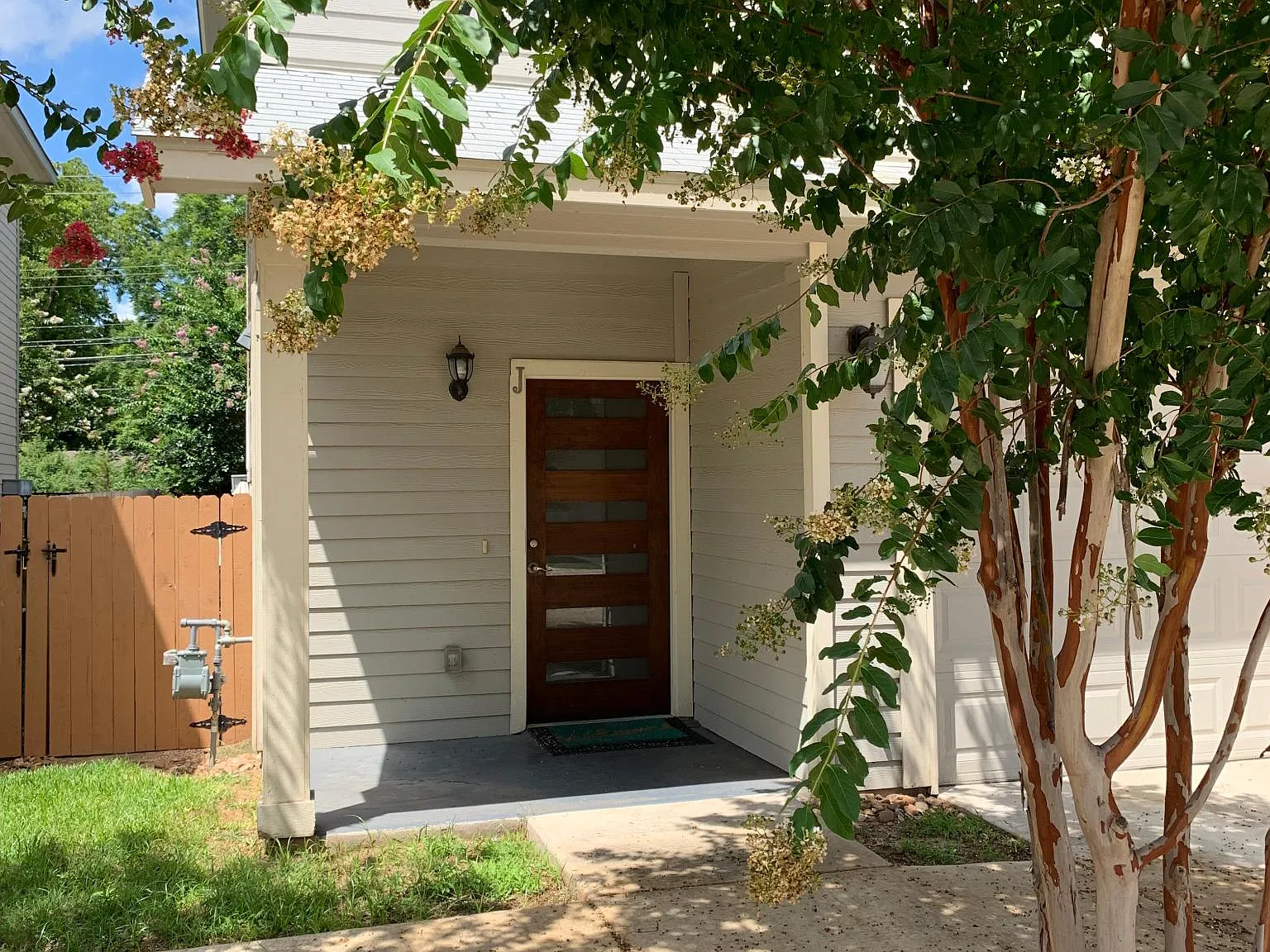 2 bed, 2.5 bath, 1401 sqft, $2,700 — Photo 4