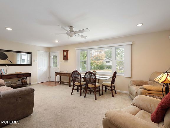 2nd image of 614 Duquesne Boulevard
