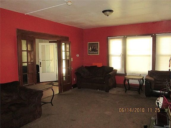 5th image of 2157 Salem Ave