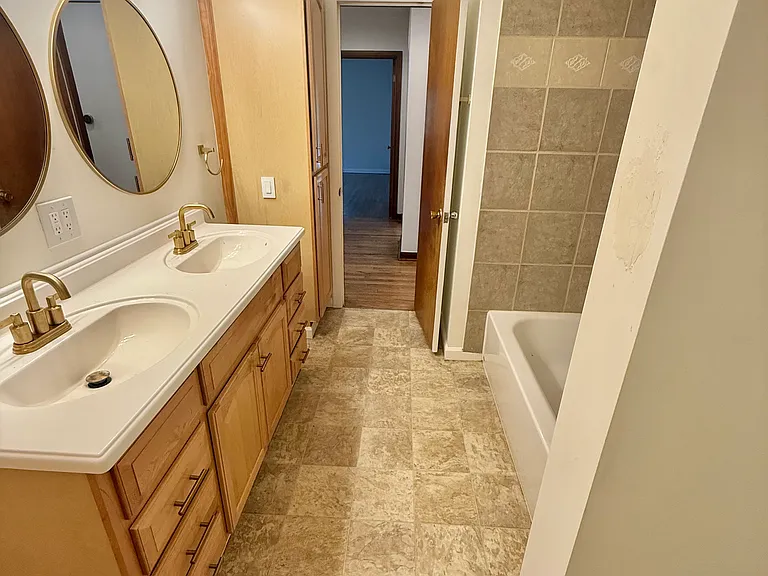 721 Judson St — Photo 7