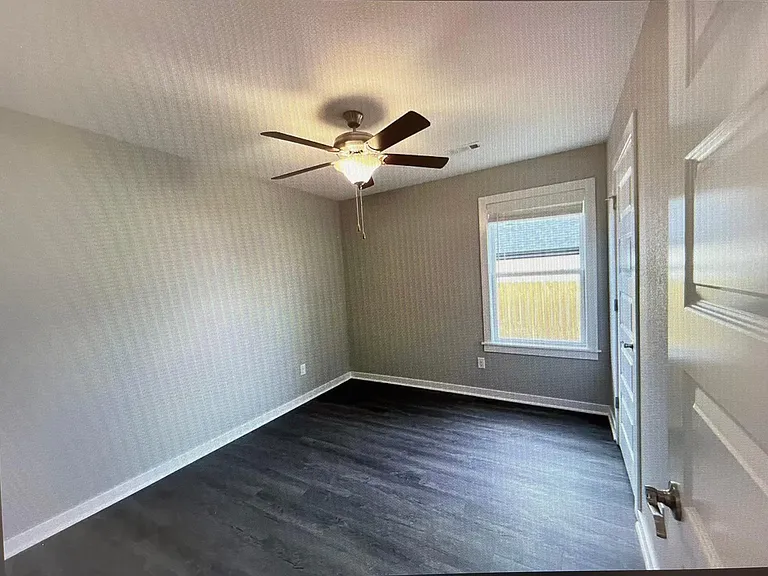 1563 N Pershing St — Photo 6