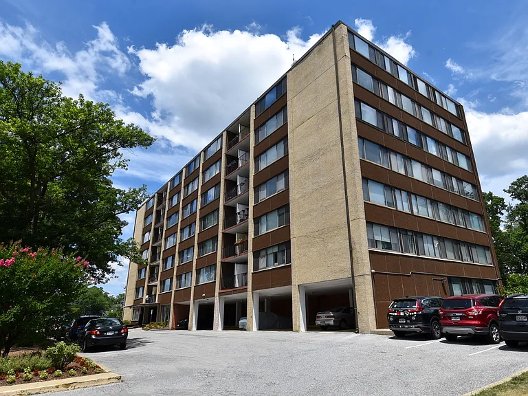 4401 Lee Hwy — Photo 10