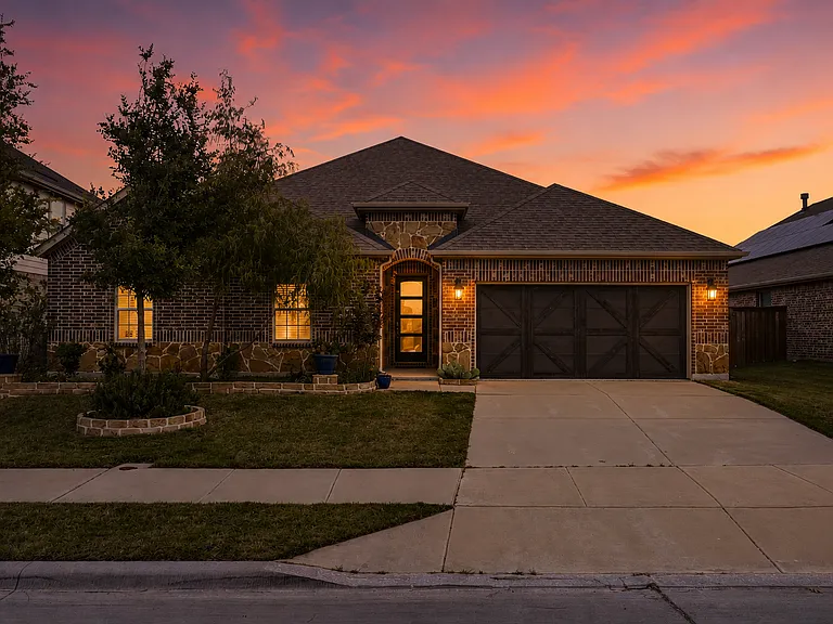 3501 Chacon Creek Trl — Photo 2