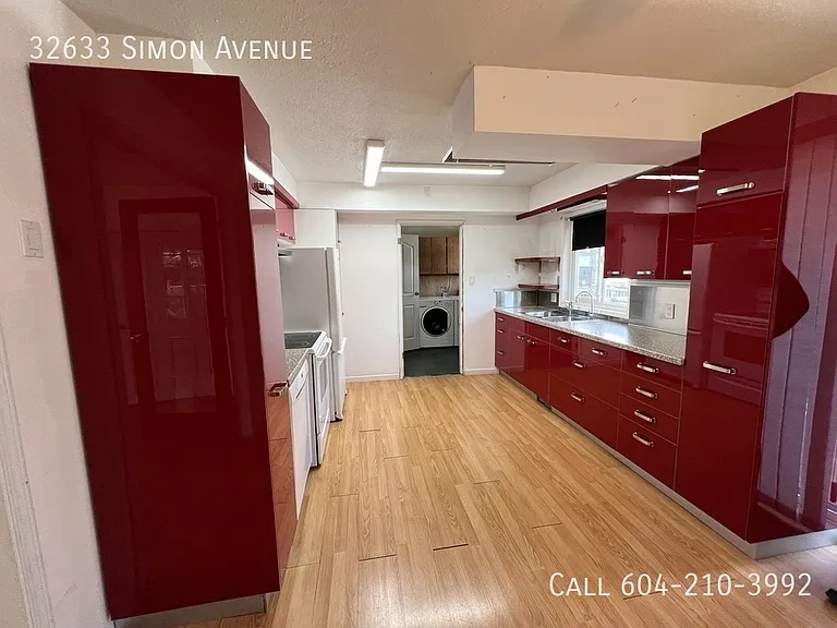 32633 Simon Ave — Photo 4
