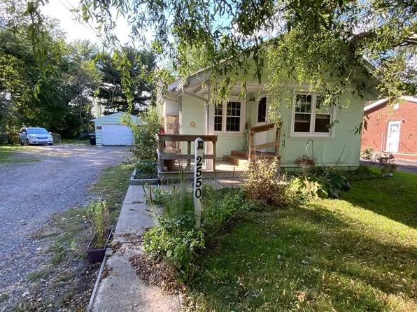 2550 McCool Rd, Portage, IN 46368