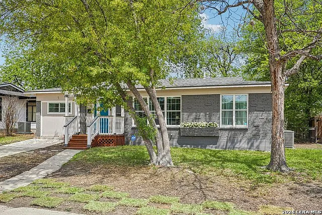 339 Future Dr — Photo 3