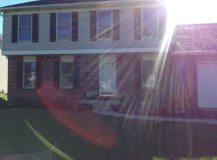 432 Patriot Dr E, Waterville, OH 43566
