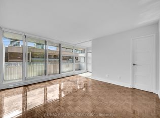 33 Isabella St #514, Toronto, ON M4Y 2P7