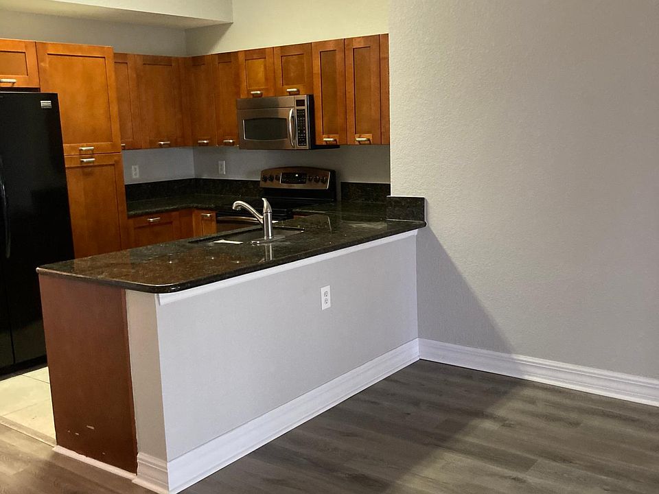 1st image of 47 SE Sedona Cir APT 106
