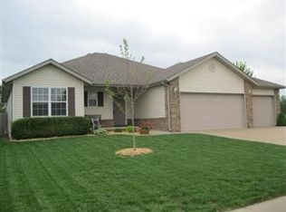 4918 W Kingsbury St, Springfield, MO 65802