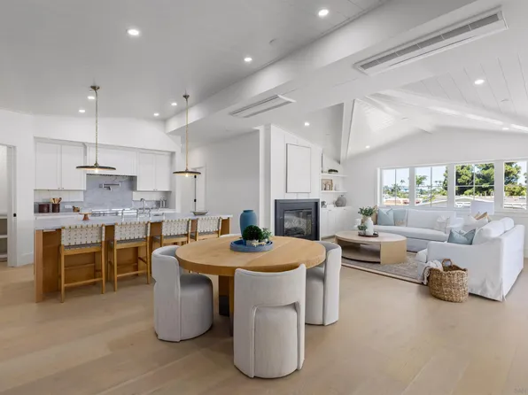 747 Orange Ave #304, Coronado, CA 92118